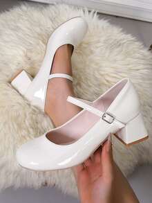 新款亮面漆皮粗跟圆头红色高跟鞋，女士款。鞋面系带玛丽珍鞋，舒适室内外派对鞋。豹纹波西米亚风白色高跟鞋