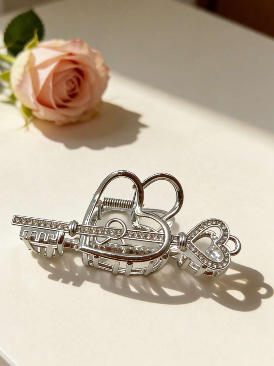 An Ins Style Silver Heart Rhinestone Hair Claw - Exquisite Metal Clip For Sweet & Elegant Updo/Bang Fixing Versatile Hair Accessory Women Hair Accessories Fashion Claw Clips Elegant Hair Clutch Casual Hair Jaw Clip For Valentine's Day Accessories Gift - Multicolor - View 1