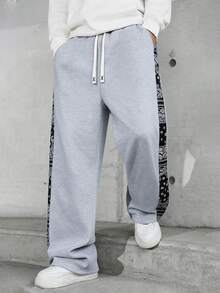 1 pieza Pantalón de chándal de cintura alta y corte holgado para hombre, con diseño de parche de cinta de flor de anacardo lateral, detalle de cordón, estilo streetwear adecuado para uso casual diario, cómodo y de moda para primavera y otoño - Gris - Ver 3