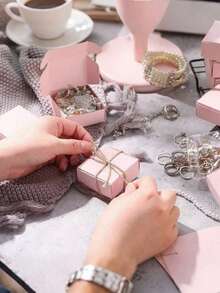 50 hộp giấy Kraft màu hồng, hộp quà mini bằng giấy Kraft, hộp giấy nhỏ, hộp đóng gói mini hình máy bay màu hồng, hộp đựng trang sức đa năng, thích hợp đựng nhẫn, bông tai, quà cưới, sinh nhật, ngày lễ, Giáng sinh, trưng bày trang sức, vật tư đóng gói, hộp quà tự làm cho tiệc tùng. - Hồng - Xem 6