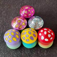 全新独特卡通蘑菇造型塑料锌合金金属研磨器，哑光和亮光表面处理，4层手动研磨器，多种款式可选，必备吸烟配件，节日礼物！ - 均碼 - 查看 5