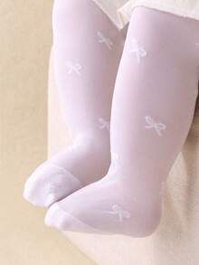 This White Baby Leggings Are Suitable For Babies Aged 0-3 Years Old. Made Of Jacquard Velvet Fabric, Decorated With A Bow, Comfortable And Soft. Simple Style, Can Be Paired With A Skirt In Summer, An Ideal Choice For Birthday Parties And Gifts. - Multicolor - View 7
