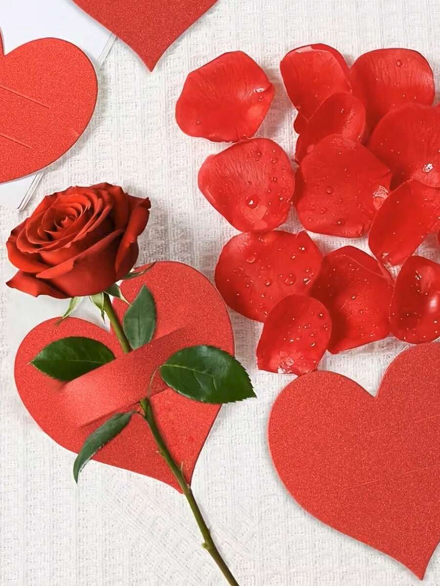 10张红色闪光心形信封卡片，非常适合婚礼、周年纪念日和情人节派对装饰 - 闪亮的心形卡片，搭配心形花卉图案，可作餐桌装饰卡片（10张装）