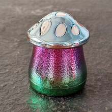 全新独特卡通蘑菇造型塑料锌合金金属研磨器，哑光和亮光表面处理，4层手动研磨器，多种款式可选，必备吸烟配件，节日礼物！ - 均碼 - 查看 14