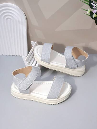 1 Pair Of Girls' Shoes With Silver Shimmering Double Straps And Back Strap Sandals, The Upper Is Made Of Shimmering Material, Shimmering Decoration, Exposed Toe Low Top Style, Thick Sole Comfortable, Shining Casual Style, Suitable For Daily School And Outdoor Play