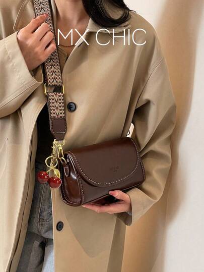 Vintage Şık Geniş Askılı Kare Omuz Çantası - Kadınlar İçin Ayarlanabilir Askılı Şık Düz Renk Kapaklı Çapraz Askılı Çanta - Günlük Kullanım ve Seyahat İçin Mükemmel