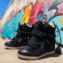 Women Wedges & Flatform - Black - View 2