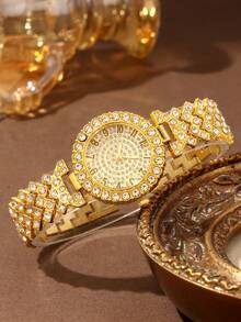 4pcs Fashionable And Luxurious Sparkling Diamond Round Women's Watches, Versatile Steel Strap Quartz Watches, Paired With Heart-Shaped Diamond Bracelets, Suitable For Gatherings, Celebrations, Weddings, Back To School Seasons, And Daily Wear, Making Them The Best Gift For Women.