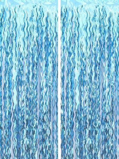 Những chiếc rèm bằng giấy bạc ánh kim màu xanh nhạt lấp lánh, uốn lượn này rất lý tưởng để tạo không khí lễ hội cho các sự kiện sinh nhật và kỷ niệm. Những dải ruy băng tua rua trang trí cao cấp này phù hợp để làm phông nền phòng và trang trí cửa sổ/cửa ra vào.