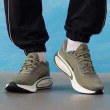 Zapatillas de running para hombre Nike, nuevas zapatillas de running con amortiguación para carretera JOURNEY RUN de primavera 2026, FN0228-302 - Verde Oliva - View 3