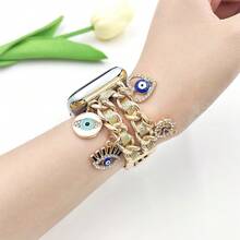 1 pieza Correa de reloj inteligente de cadena doble de metal con colgante de ojo de diablo de moda, compatible con Apple Watch Series 11/10/9/8/7/SE/6/5/4 Ultra1/2/3, tamaños: 38mm/40mm/41mm/42mm/44mm/45mm/46mm/49mm, se puede usar como pulsera o brazalete, adecuado como regalo para la novia en Año Nuevo, Navidad, cumpleaños - Dorado - Ver 4