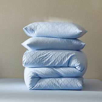 4 piezas Juego de ropa de cama geométrica azul cielo (1 funda nórdica + 1 sábana plana + 2 fundas de almohada), textil para el hogar suave y cómodo, amigable con la piel, disponible en varios colores, adecuado para dormitorios, habitaciones de invitados, todo el año, lavable a máquina, sin relleno