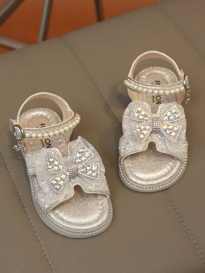 1双女童时尚闪亮优雅凉鞋，防滑、耐穿、舒适、轻便，适合派对、休闲聚会、外出等场合。