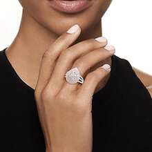 1枚925纯银女士订婚戒指，奢华独特的梨形切割设计，镶嵌5A级立方氧化锆，适合日常佩戴、订婚、约会、派对、情人节等场合，是送给女朋友的理想礼物。 - 銀色 - 查看 6