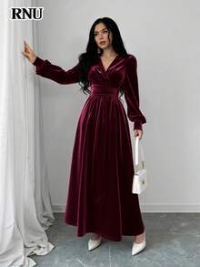 RNU Đầm maxi nhung màu đỏ tía trơn dành cho nữ, cổ chữ V, thiết kế thắt eo, trang phục thanh lịch cho phái nữ, đầm dạ hội thu/đông, thích hợp cho tiệc tùng, hẹn hò, kỳ nghỉ, các dịp thường ngày, đầm maxi xếp ly, đầm sinh nhật màu đỏ, trang phục mùa đông, thời trang đa năng, thiết kế độc đáo, đầm ngày lễ tình nhân, trang phục lễ hội, đầm dài năm mới, đầm maxi dài tay dáng chữ A duyên dáng dành cho khách dự đám cưới, mùa xuân/hè. - Màu đỏ tím - Xem 5