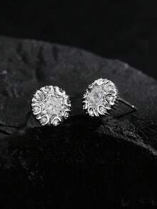 一对闪亮圆形立方氧化锆耳钉，高品质铜镶嵌3D立方氧化锆，独特时尚设计，男女皆宜，珠宝礼品 - 彩色 - 查看 3