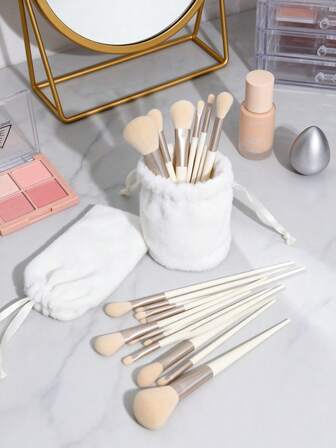 13-Piece Professional Makeup Brush Set, Portable Travel Set, Including A Blush Brush, Foundation Brush, Eyeshadow Brush, Powder Brush, Eyebrow Brush, Nylon Bristles, ABS Handle, Perfect For Beginners And Makeup Enthusiasts, Especially Suitable For Travel, Make A Great Gift For Christmas Or Valentine's Day.
