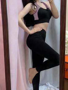 Conjunto minimalista feminino para fitness com 4 peças: Top esportivo para yoga, camiseta folgada para corrida, legging justa, shorts casuais para ciclismo, roupa para academia. - Roxa - Ver 6