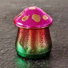 全新独特卡通蘑菇造型塑料锌合金金属研磨器，哑光和亮光表面处理，4层手动研磨器，多种款式可选，必备吸烟配件，节日礼物！ - 均碼 - 查看 18