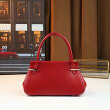 Versatile Commuter Chic Pleated Handbag Women 2026 New Boston Bag Fashion Tote