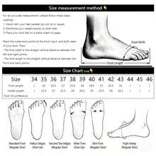 2024新款刺绣圆头一脚蹬保暖舒适软底防滑休闲鞋中老年妈妈冬季 - 黑色 - 查看 8