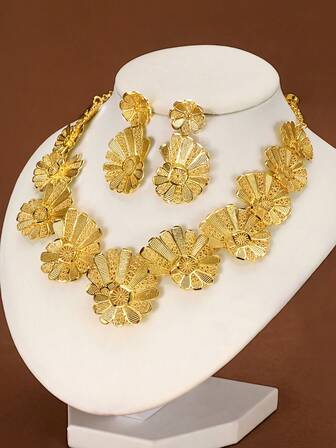 3Pcs Luxury Exquisite Beautifully Hollowed-Out Layered Daisy Plated 18k Gold Necklace Earrings Sets, Suitable For Women Girls Wedding Party Daily's Wear
