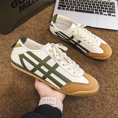 新款运动鞋，时尚简约情侣休闲鞋，男女通用低帮通勤鞋（尺码偏小，鞋舌图案随机）