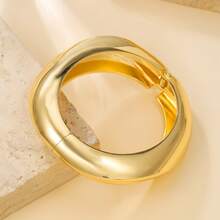 Vòng tay hở không đối xứng bằng kim loại sáng bóng, kiểu dáng cổ điển dày dặn, có thể tự làm và đeo chồng lên nhau, lựa chọn tốt nhất cho Ngày Valentine, các bữa tiệc, họp mặt, quà tặng trang sức. - Vàng - Xem 9