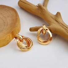 1 对法式简约金属十字交叉 C 形环状耳钉，适合女士 - 金色 - 查看 19