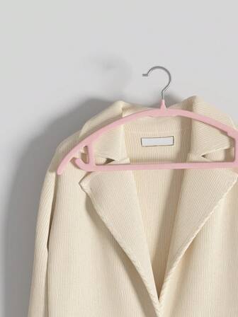 20/10/5 st. plyschhalksäker galgar, sömlösa och platsbesparande garderobsförvaringsgalgar, 360 graders roterbara krokar, stark seghet och inte lätt att bryta, plyschgalgar, tjocka plastgalgar, lämpliga för sovrum, garderob, sovsal, rumsförvaring, kan förvara olika kläder, garderobsorganisation, vinterförvaringstillbehör