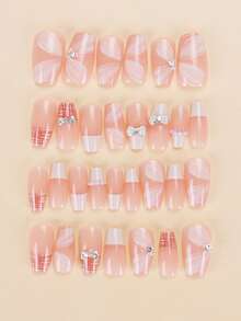 30 miếng dán móng tay vuông ngắn/hình pha lê 3D lấp lánh trang trí họa tiết hoa, kiểu móng Pháp, giúp tôn lên vẻ thanh lịch của bạn. Bao gồm gel dẻo và dải keo để dễ dàng sử dụng, có thể tái sử dụng, phù hợp cho sử dụng hàng ngày. - Nhiều màu - Xem 3