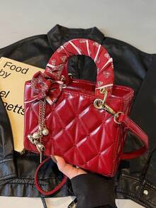 1 Bolsa feminina versátil e moderna, com bordado de losangos, ideal para viagens, encontros e presentes. - Vermelho - Ver 3