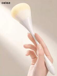 OEIEZ Blush Brush,Daubigny Large Powder Brush Flat Arched Premium Durable Makeup Brush Perfect For Blending Liquid,Cream And Flawless Powder,Buffing, Blending,Concealer - Multicolor - View 1