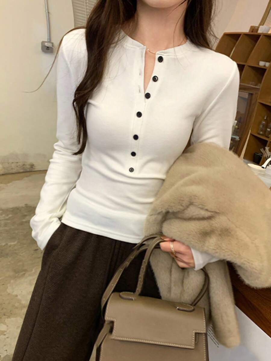 性感修身打底长袖T恤，女士款，独特精致，秋冬必备 - 白色 - 查看 1