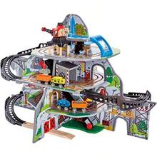 Hape Pista de Juguete montaña y Trenes magneticos con rieles de Madera y bioplastico mas grua Realista Edad: 3 años en adelante Modelo: ‎E3753Toque real, tren genial - Multicolor - Ver 2