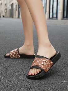 4-Season Indoor Slippers, Bathroom Slippers, Outdoor Sports & Beach Slippers, Slippers, Slip-On Slippers, Soft & Comfortable Breathable, Asymmetrical Pattern Design - Brown - View 5