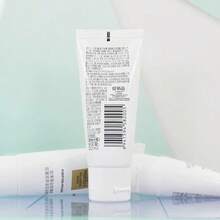 L'Oreal Age Perfect Royal Moisturizing Cleansing Mousse, Honey Collagen Purifying Face Wash 30ml - White - View 3