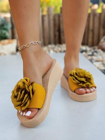 Women's Thick Sole Sandals, Gold Flower Decor Rope Bottom Slippers, Casual Vacation Shoes, Essential Summer Travel Footwear