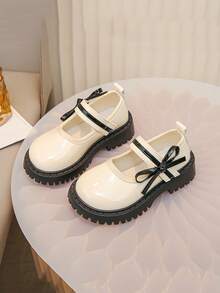 1 Pair Infant/Toddler Girls' Black Patent Leather Flat Shoes, Hook And Loop Non-Slip Durable Soft Sole Comfortable Lightweight Outdoor Shoes, 1-7 Years Old; 1 Pair Soft Leather Bowknot Baby Girl Walking Shoes, Breathable; 1 Pair Cute Round Toe Mary Jane Girls Shoes, Comfortable Lightweight For Casual, Shopping, Travel, Party, Suitable For 1-7 Years Old - White - View 2