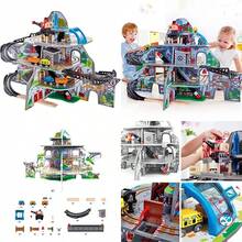 Hape Pista de Juguete montaña y Trenes magneticos con rieles de Madera y bioplastico mas grua Realista Edad: 3 años en adelante Modelo: ‎E3753Toque real, tren genial - Multicolor - Ver 1