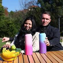 BJPKPK - Botellas de agua aisladas con tapa de popote, botella de agua grande de metal de 32 onzas con 3 tapas, termo reutilizable a prueba de fugas, sin , vasos de acero inoxidable para deportes(1.2 Litros Frosten) - Multicolor - Ver 2