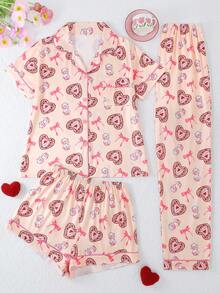 三件套女士睡衣套装，包括一件印有心形蝴蝶结图案的短袖上衣、一条短裤和一条长裤，舒适宽松，适合所有季节，是居家休闲和送礼的理想之选。 - 粉色 - 查看 1