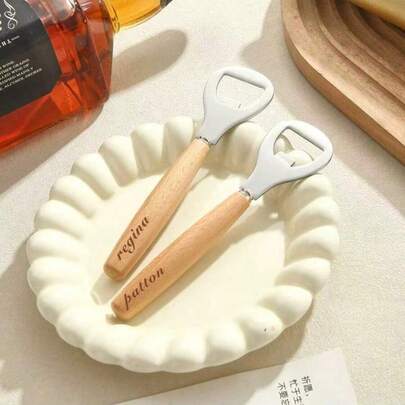 Abridor de Garrafas de Madeira Personalizado, Abridor de Garrafas Minimalista Personalizado, Presente para Convidados de Casamento, Presente para Padrinhos, Suprimentos para Festa, Utensílio de Cozinha, Decoração de Festa de Aniversário, Acessório de Bar, Multifuncional, Decorativo, Reutilizável, Elegante e da Moda, Alta Qualidade, Cores Vibrantes, Estilo Moderno, Personalizável, Único, Essencial para Casamentos
