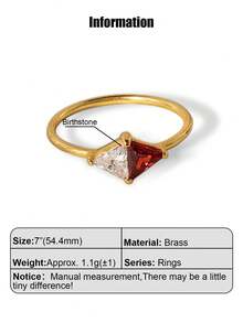 女士三角形切割诞生石戒指。设计精致小巧，可定制个性化元素——是周年纪念日、情人节、母亲节、生日、毕业典礼、日常佩戴、婚礼、舞会或任何特殊场合的理想之选。也是送给她、女友、妈妈、奶奶、家人和朋友的一份意义非凡的家庭戒指礼物。