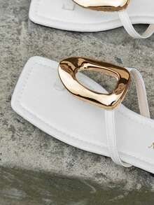 LangMoon Ashlee LangMoon 2026 White Embossed Texture Square Toe Metal Buckle Thong Sandals, Soft Non-Slip Sole Minimalist Vacation Style, All Seasons Daily Travel Cas - White - With Buckle - View 7