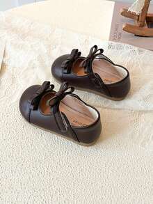 1 Pair Brown Leather Toddler Girls Shoes, Non-Slip Soft Sole Comfortable Lightweight Outdoor Casual Shoes, 1-7 Years Old, Spring/Autumn, With Adjustable Strap, Breathable Brown Leather Princess Shoes For Outings, Travel, Parties, Gatherings, And Various Occasions - Brown - View 4