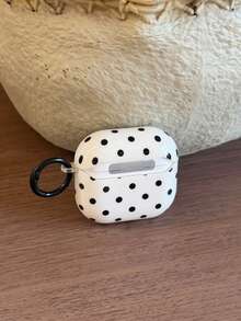 极简韩风黑白波点Pro 3耳机保护套，兼容第三代，保护套兼容苹果第二代新款，小众心形吊坠，防摔，兼容第四代