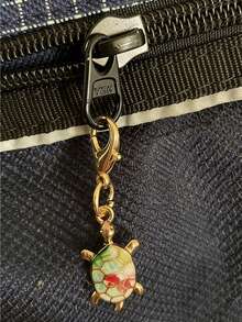 彩色海龟金属钥匙扣，时尚汽车配件，优雅汽车挂件，耐用背包挂饰，钱包挂件，男女通用趣味钥匙扣，耳机挂件，手机壳挂件，迷你龙虾扣，轻巧百搭，时尚吸睛，适用于车钥匙和手提包，周年纪念礼物，情人节礼物，新年礼物 - 彩色 - 查看 5