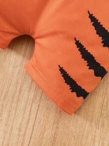 Infant/Toddler Boys Striped Shoulder Snap Bodysuit + Cute Lion Embroidered Bib Shorts Set - Multicolor - View 4