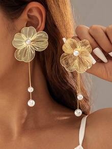 1 Pair Minimalist Elegant Gold Flower & Pearl Pendant Earrings, Unique Jewelry Gift Suitable For Dates And Gatherings - Multicolor - View 13